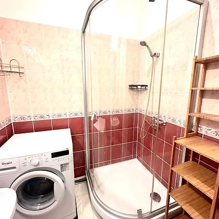 City Center Apartment *