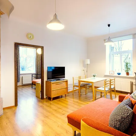 City Center Apartment *