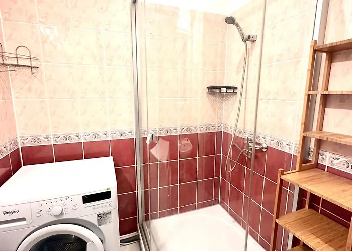 City Center Apartment *